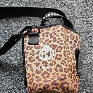 HydroJug Leopard Print Carrier